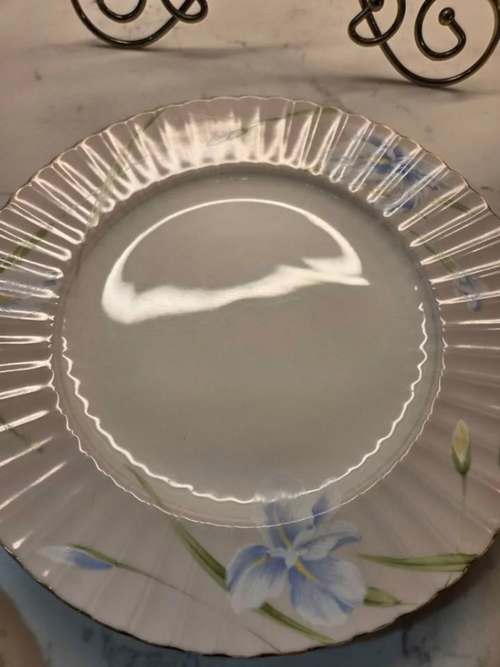 4 Mikasa Ballantyne pattern (L9814) dinner plates